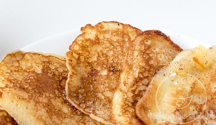 fluffy apple pancakes