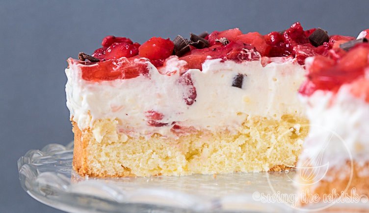 Strawberry Summer Cake With Pudding Cream