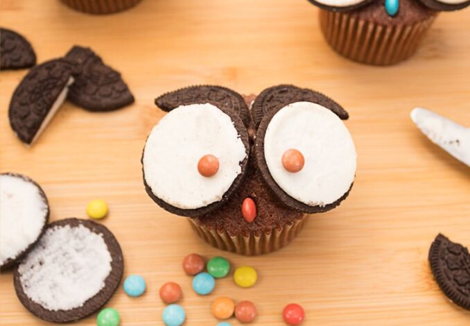 owl cupcakes with oreos